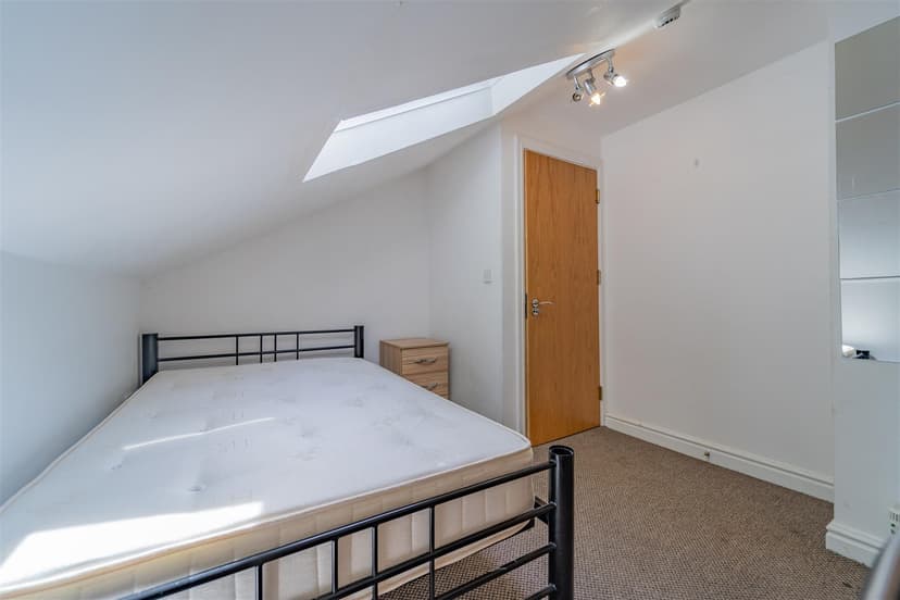 248, Tiverton Road - Image 14