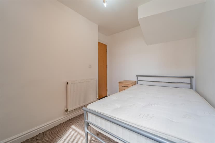 248, Tiverton Road - Image 11