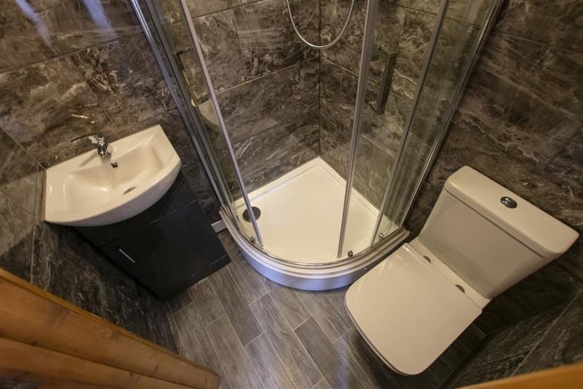 86, Raddlebarn Road - Image 10