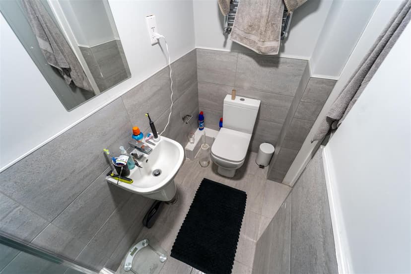 6, Coronation Road - Image 13