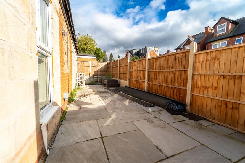 6, Coronation Road - Image 3