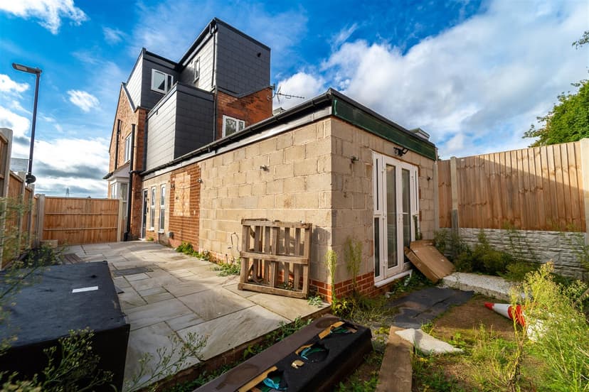 6, Coronation Road - Image 2
