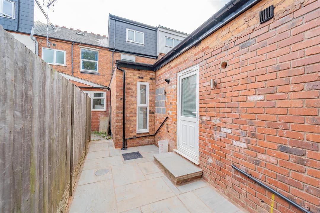 71, Heeley Road
