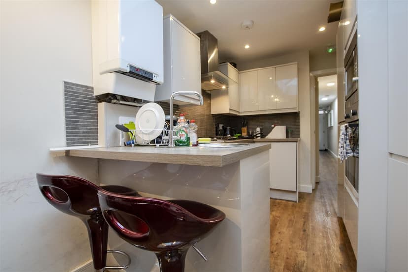 22, George Road - Image 15