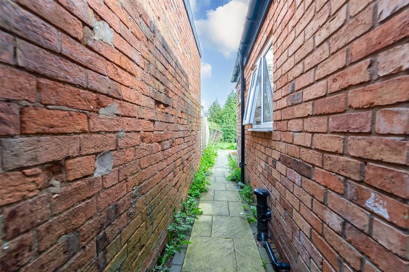 79, Heeley Road - Image 3