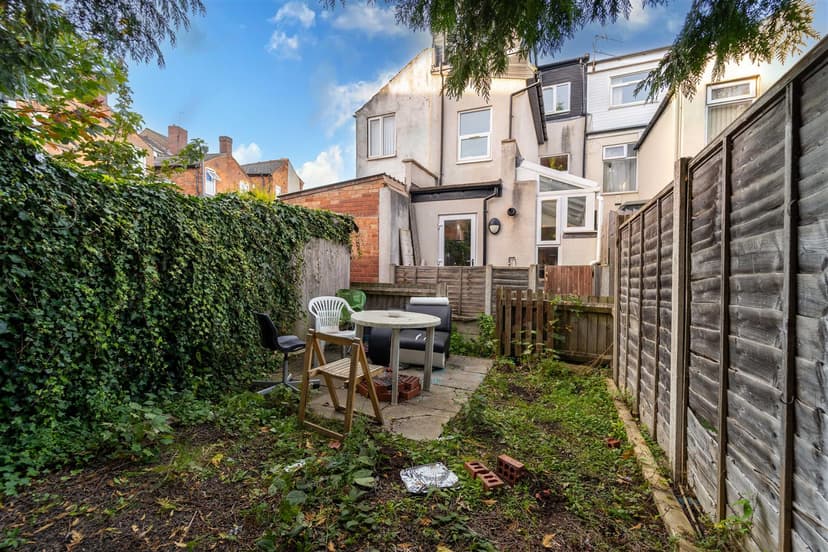 11, Exeter Road - Image 3