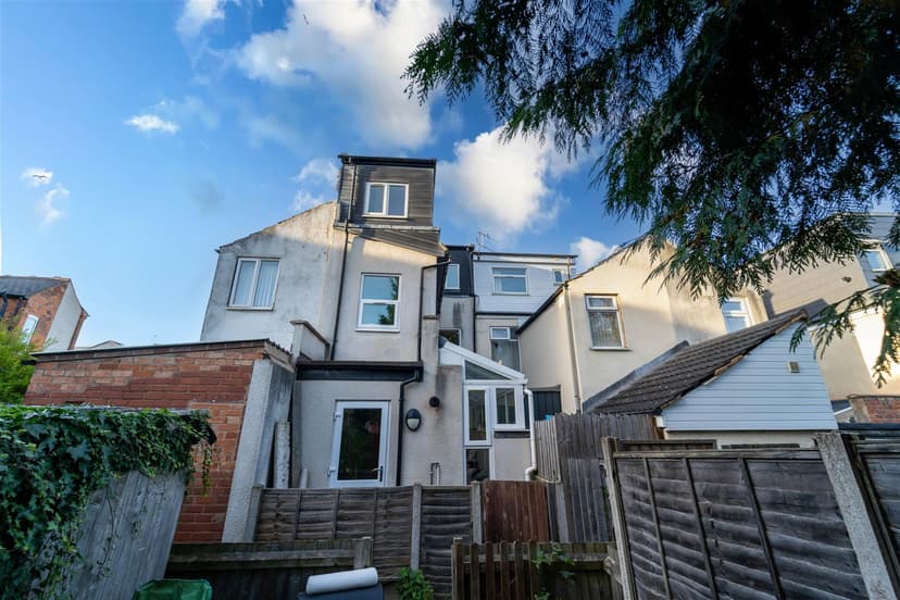 11, Exeter Road - Image 1