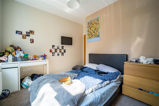 35, Heeley Road - Image 11