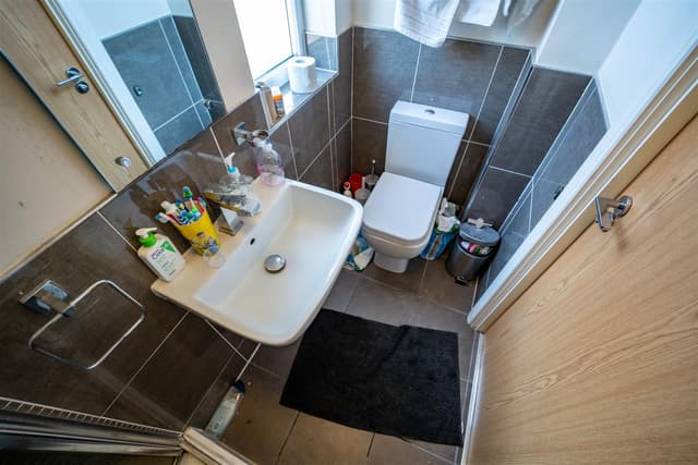 35, Heeley Road - Image 6