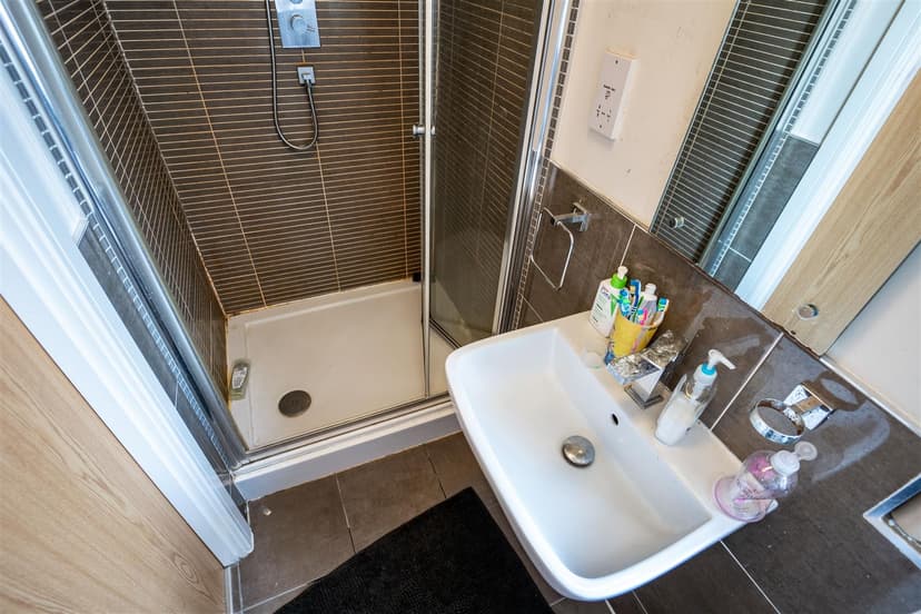 35, Heeley Road - Image 5