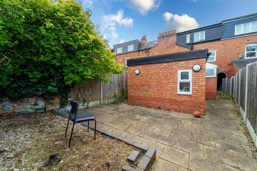 662, Bristol Road - Image 3