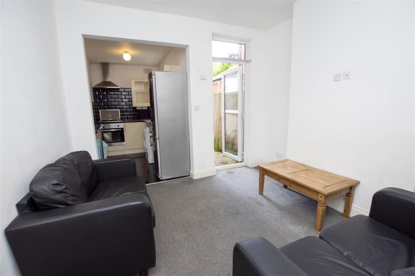 55, Winnie Road - Image 11