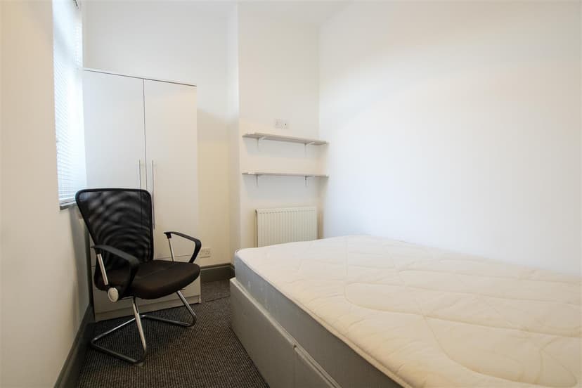 55, Winnie Road - Image 5