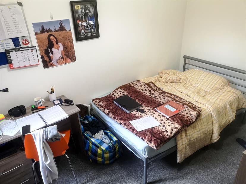 19, Coronation Road - Image 6