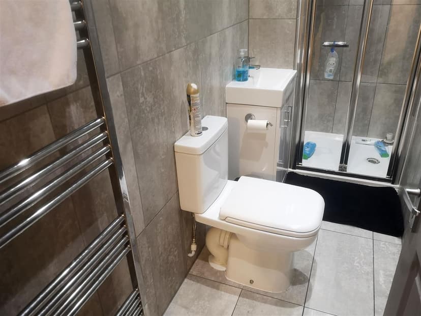 19, Coronation Road - Image 2