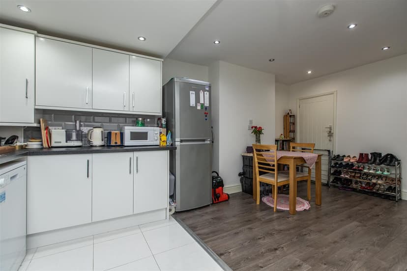 48, Reservoir Road - Image 13