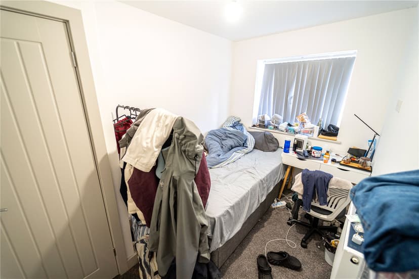 145, Tiverton Road - Image 11