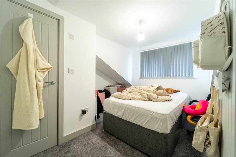 145, Tiverton Road - Image 4