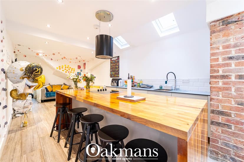 108, Hubert Road - Image 10