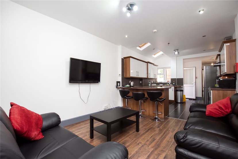 265, Dawlish Road - Image 3