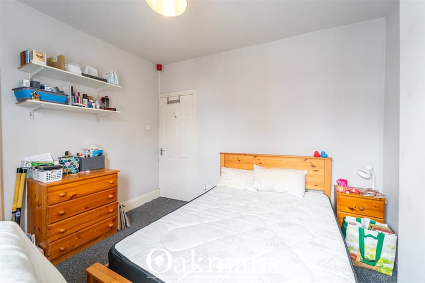 198, Hubert Road - Image 12