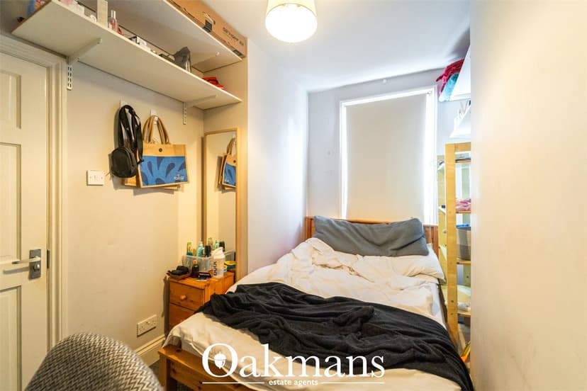 198, Hubert Road - Image 10