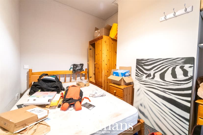 198, Hubert Road - Image 7