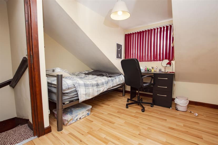9, Teignmouth Road - Image 4