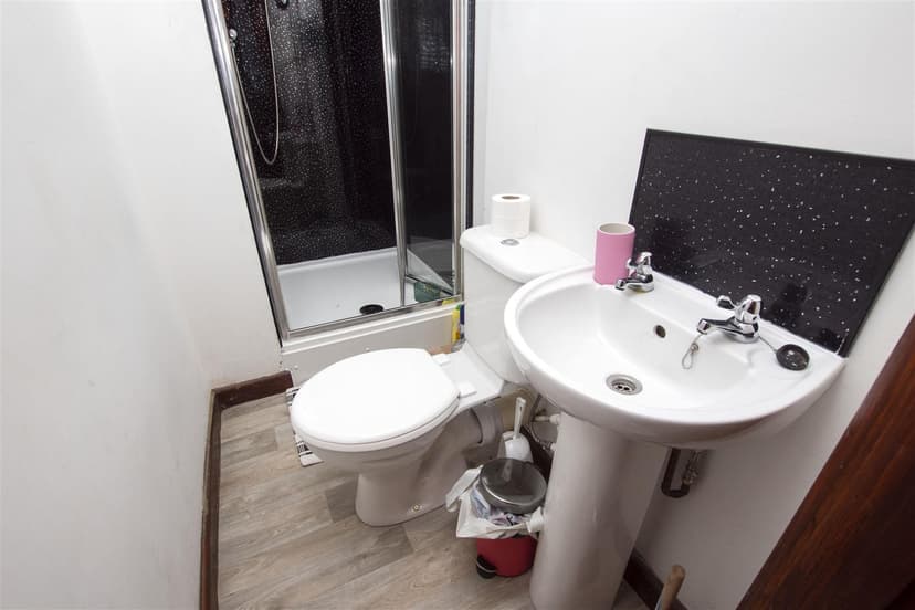 9, Teignmouth Road - Image 2