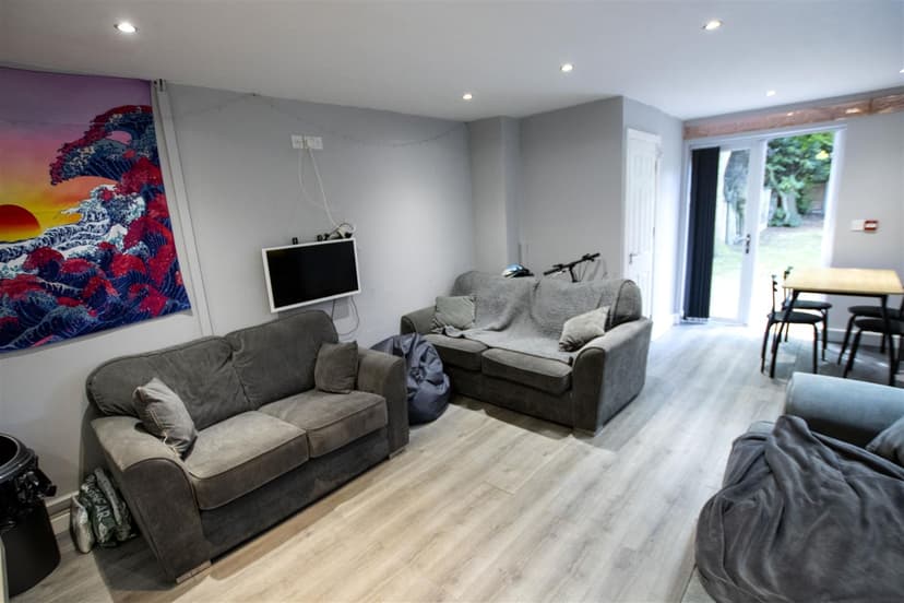 240, Heeley Road - Image 14