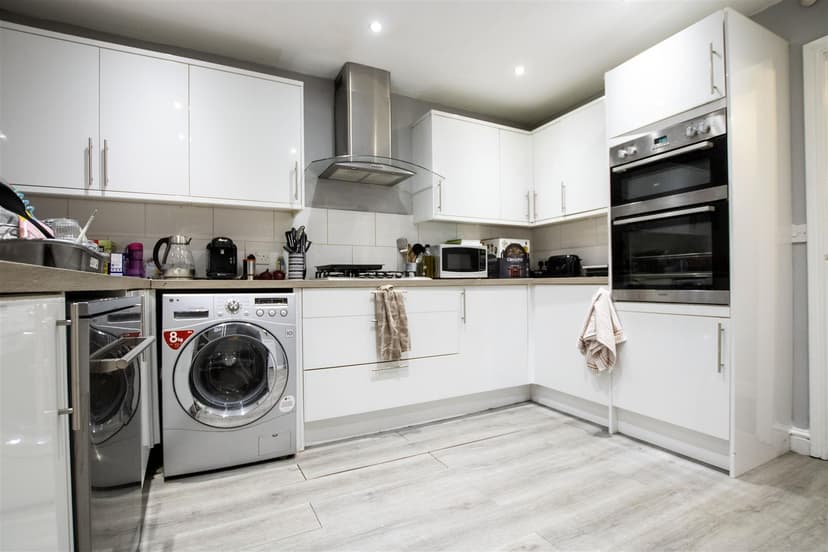 240, Heeley Road - Image 10