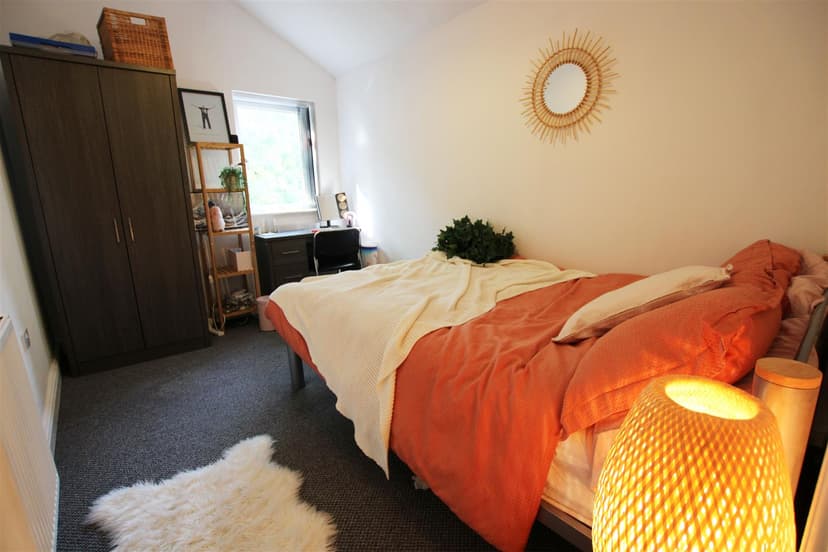 240, Heeley Road - Image 7