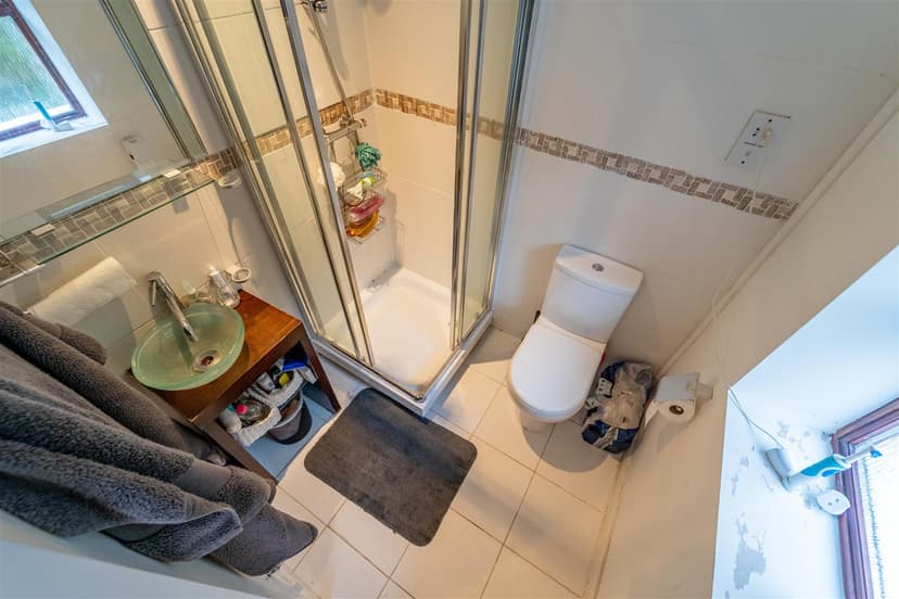 9A, Margaret Road - Image 14