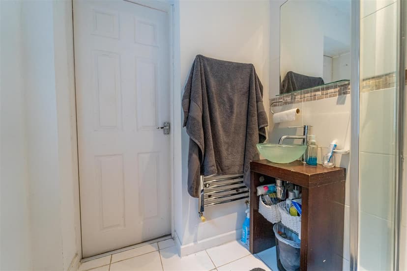 9A, Margaret Road - Image 13