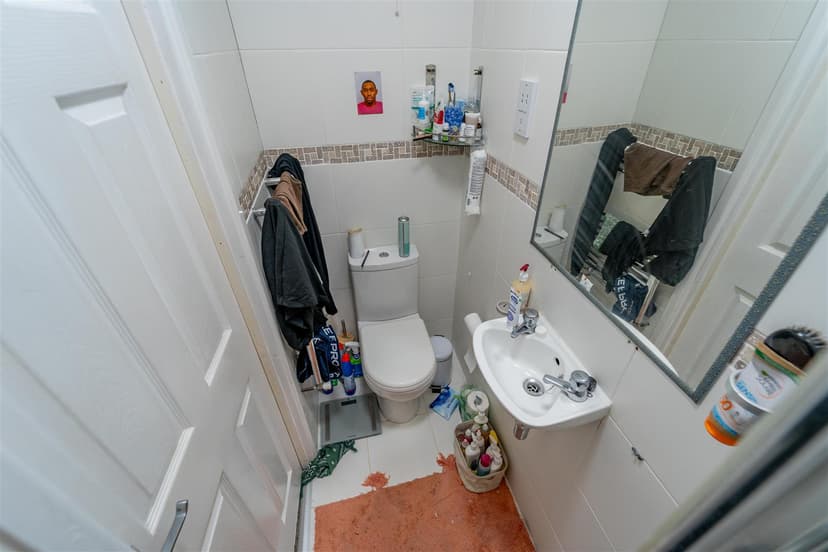 9A, Margaret Road - Image 11