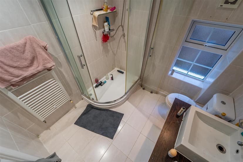 9A, Margaret Road - Image 9