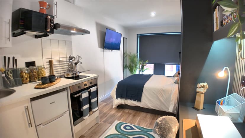 Flat 2, Twyning Road - Image 1