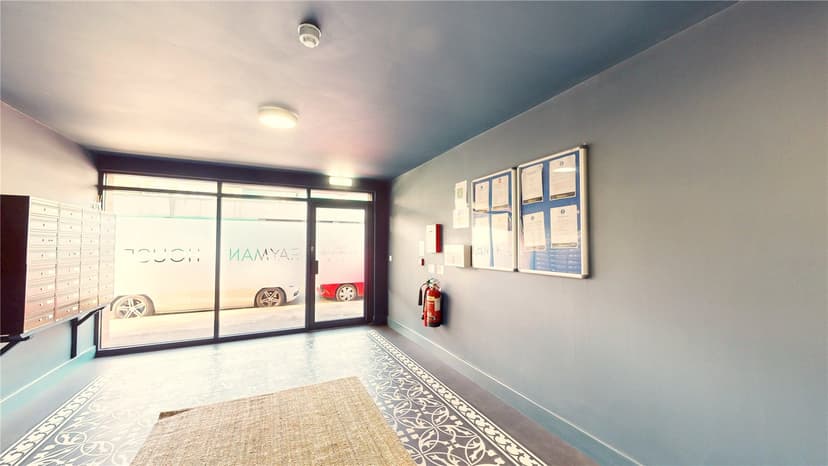 Flat 9, Twyning Road - Image 2