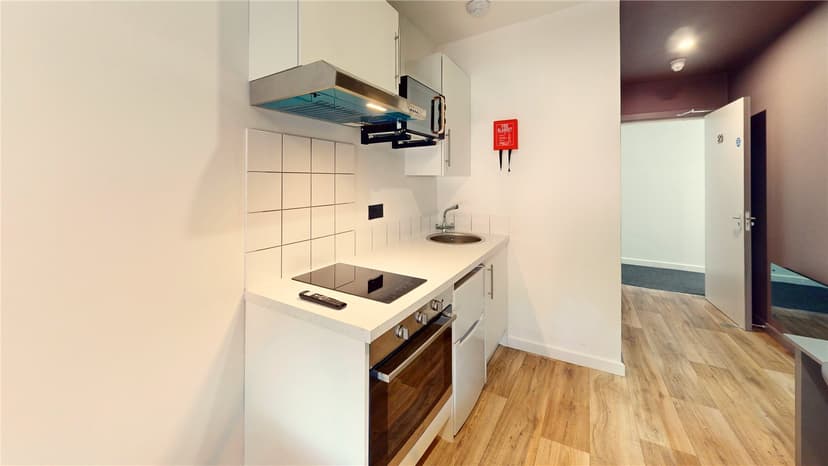 Flat 25, Twyning Road - Image 2