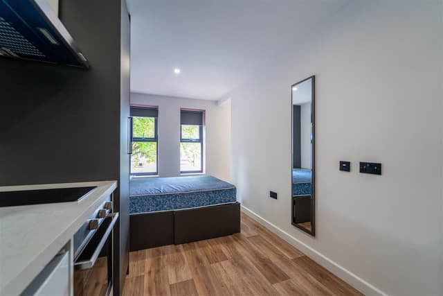 Flat 28, Twyning Road - Image 15