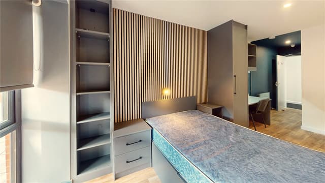 Flat 29, Twyning Road - Image 3