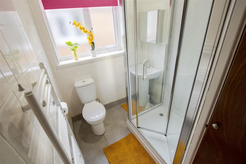 139, Wellman Croft - Image 1