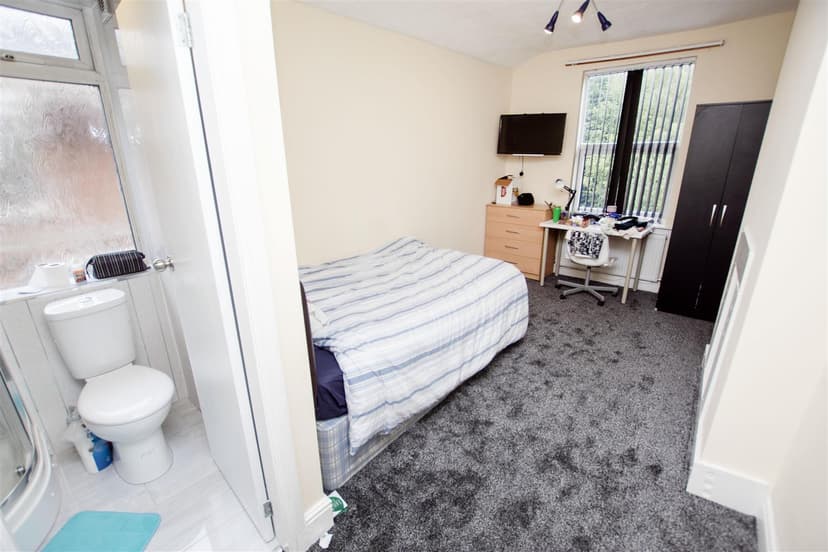 47, Ribblesdale Road - Image 9