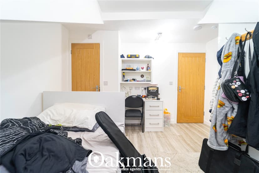 240, Tiverton Road - Image 15