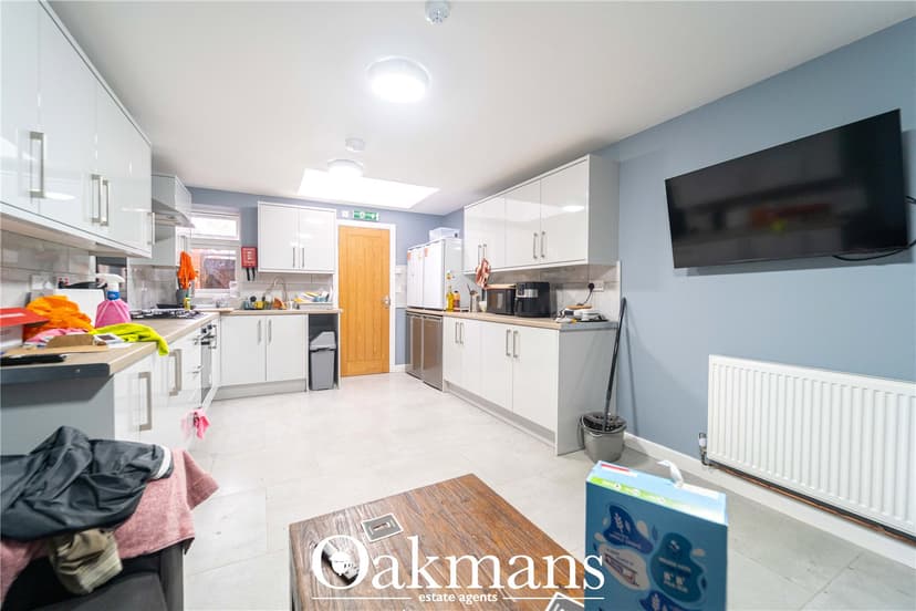 240, Tiverton Road - Image 3
