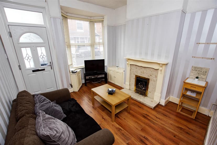 70, Gleave Road - Image 9