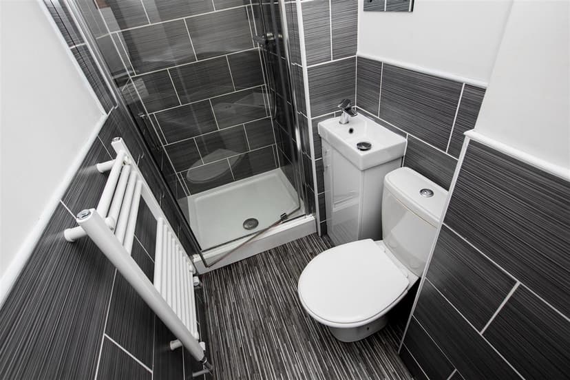 192, Hubert Road - Image 5