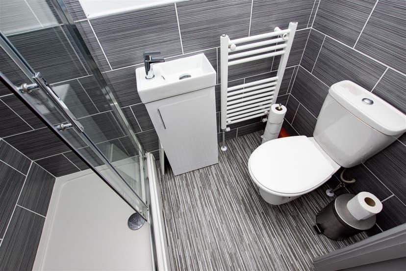 192, Hubert Road - Image 4