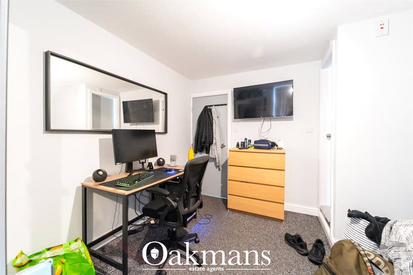 217a, Tiverton Road - Image 17