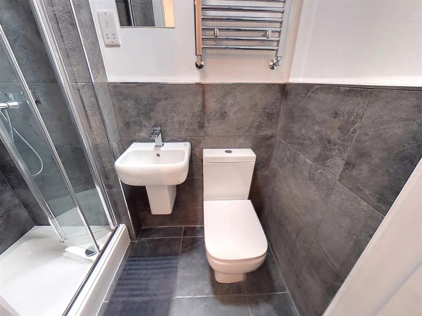 146, Dawlish Road - Image 3